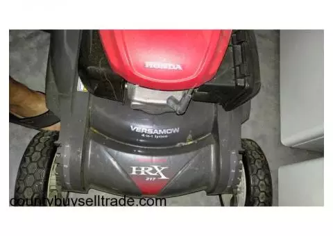 Honda HRX217VKA lawn mower